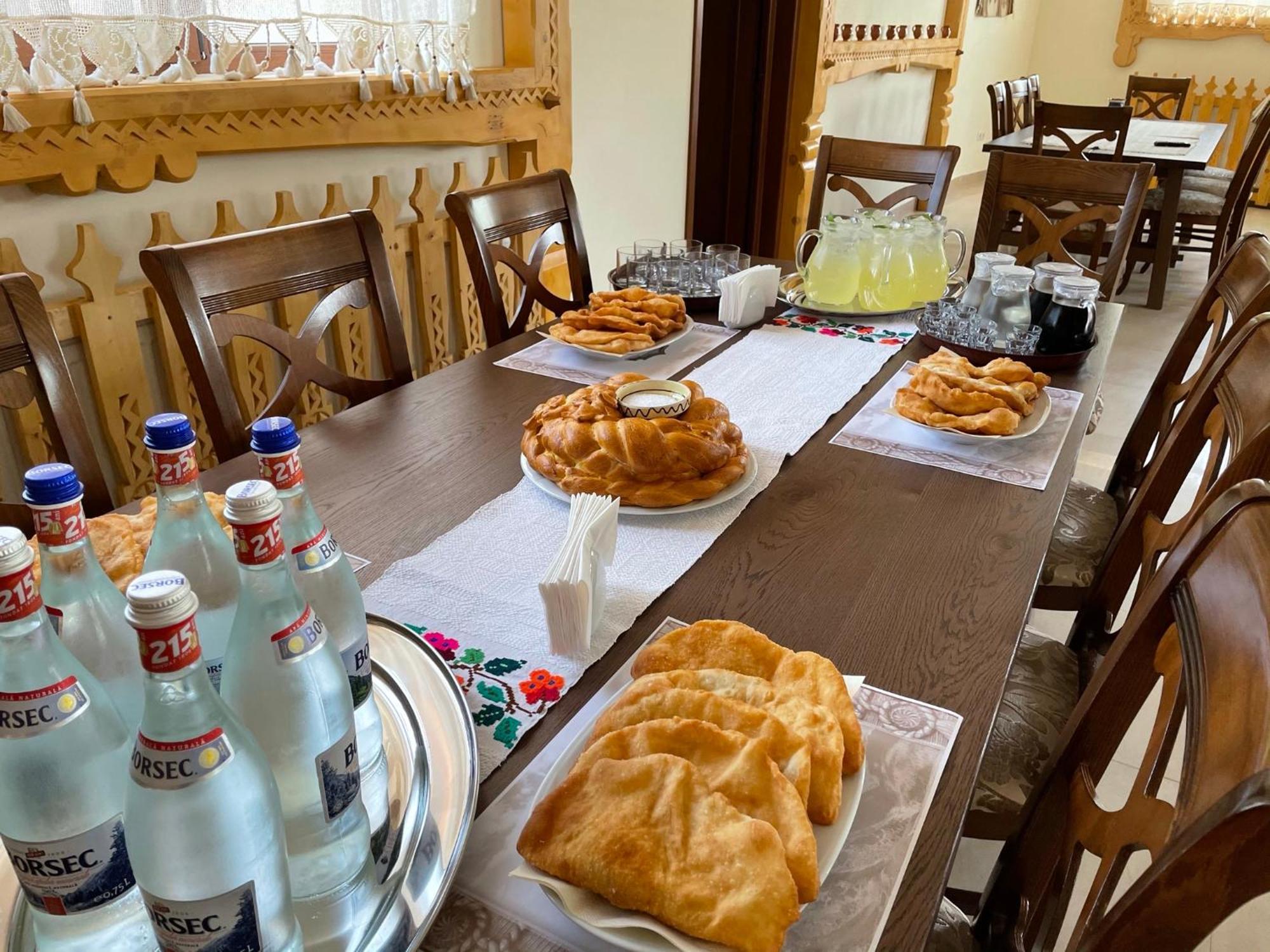 Pensiunea Valea Muntelui Bîrsana Exterior foto